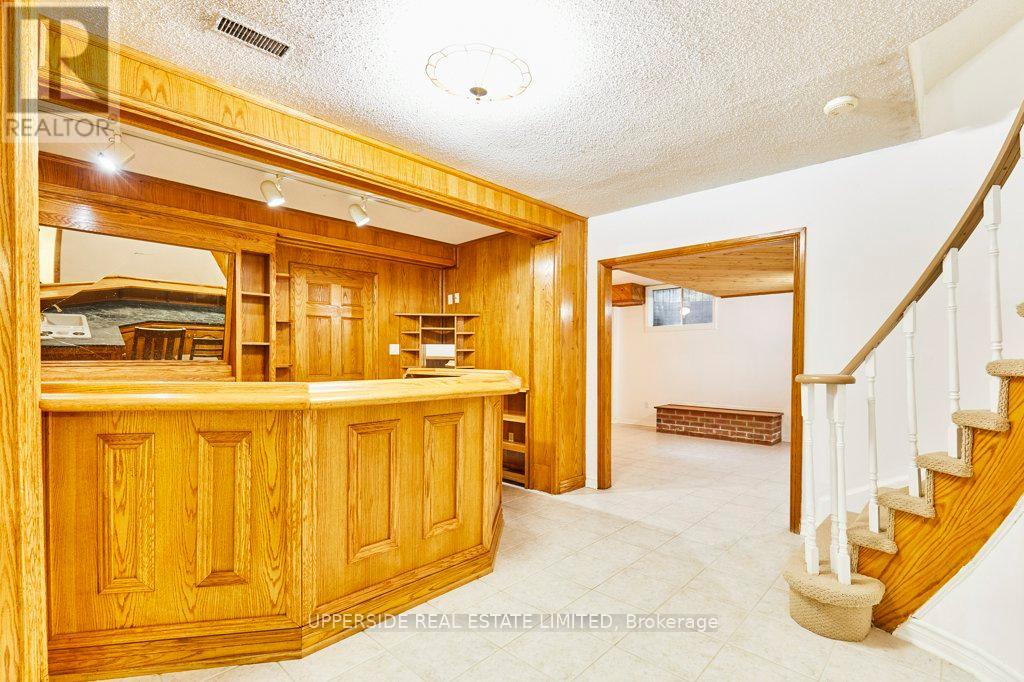 1201 Abbey Road, Pickering, Ontario  L1X 1W1 - Photo 22 - E12408310