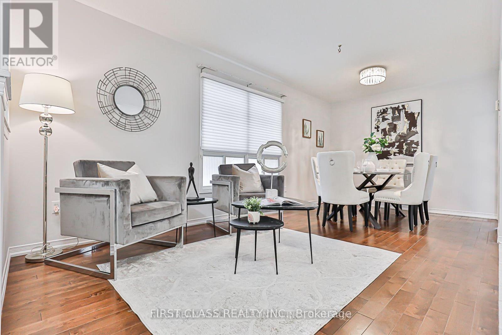 134 Trail Ridge Lane, Markham, Ontario  L6C 2C5 - Photo 5 - N12408328