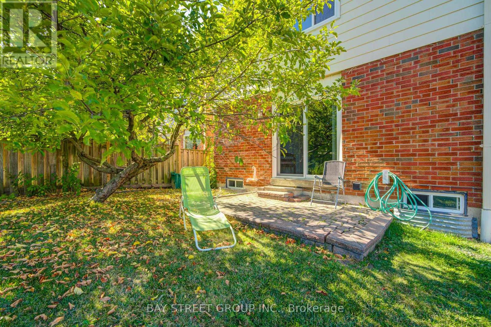 572 Rideau Gate, Mississauga, Ontario  L5B 2W3 - Photo 49 - W12408313