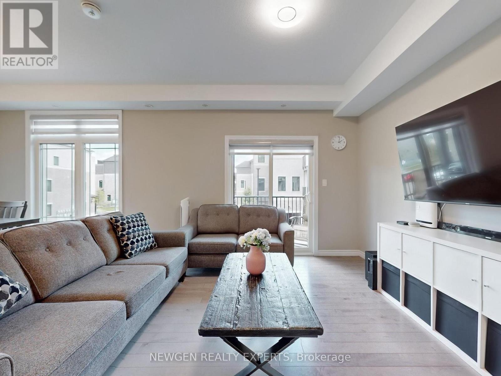 48 - 107 Westra Drive, Guelph/eramosa, Ontario  N1K 0A5 - Photo 7 - X12408307