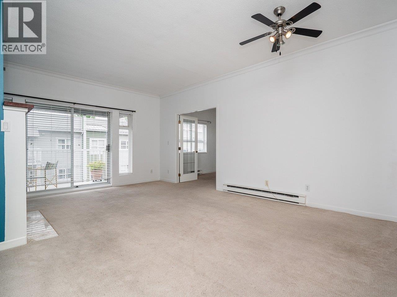 305 4728 53rd Street, Delta, British Columbia  V4K 2Z1 - Photo 5 - R3043579