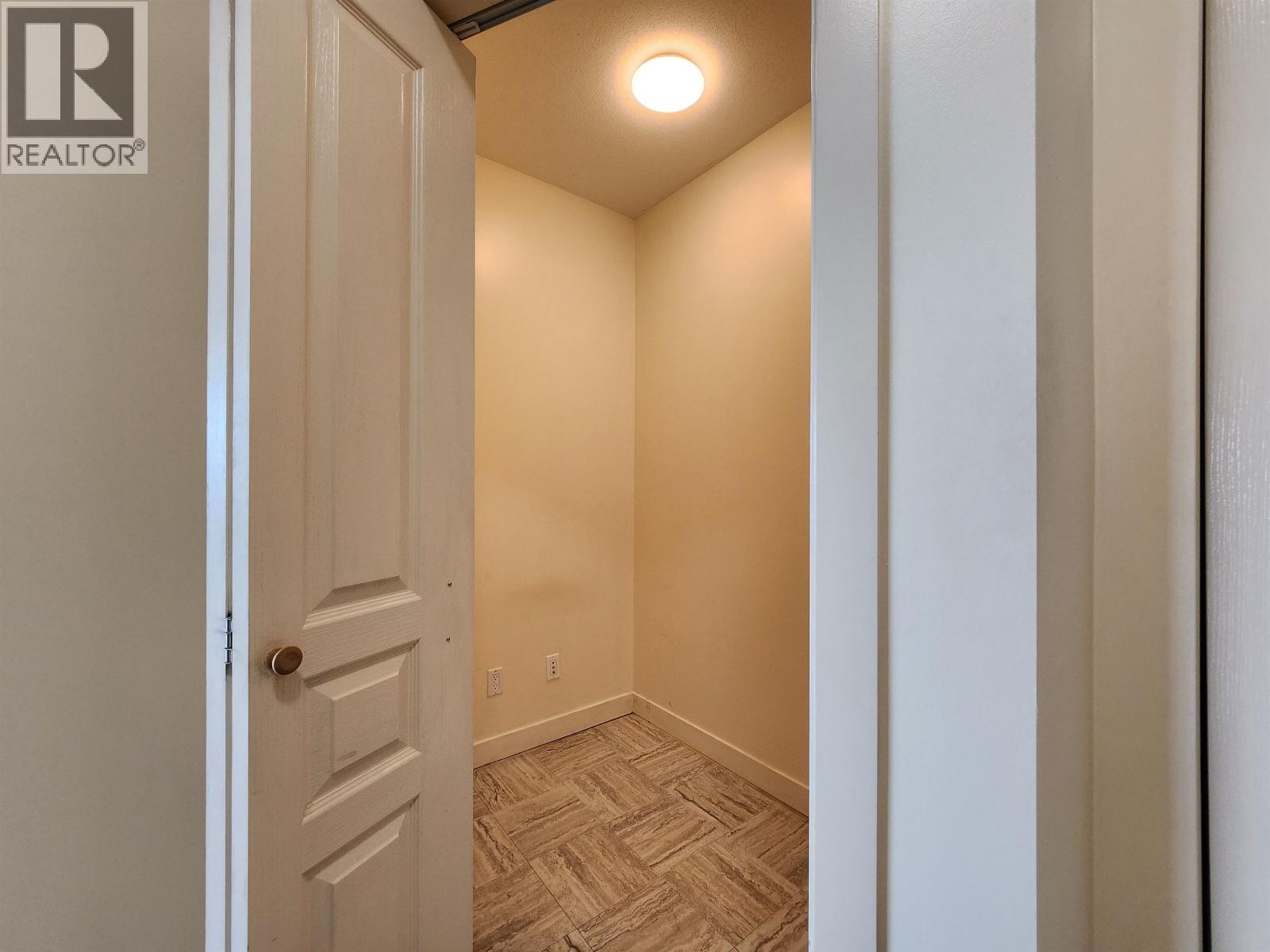 1307 4028 Knight Street, Vancouver, British Columbia  V5N 5Y8 - Photo 12 - R3048664