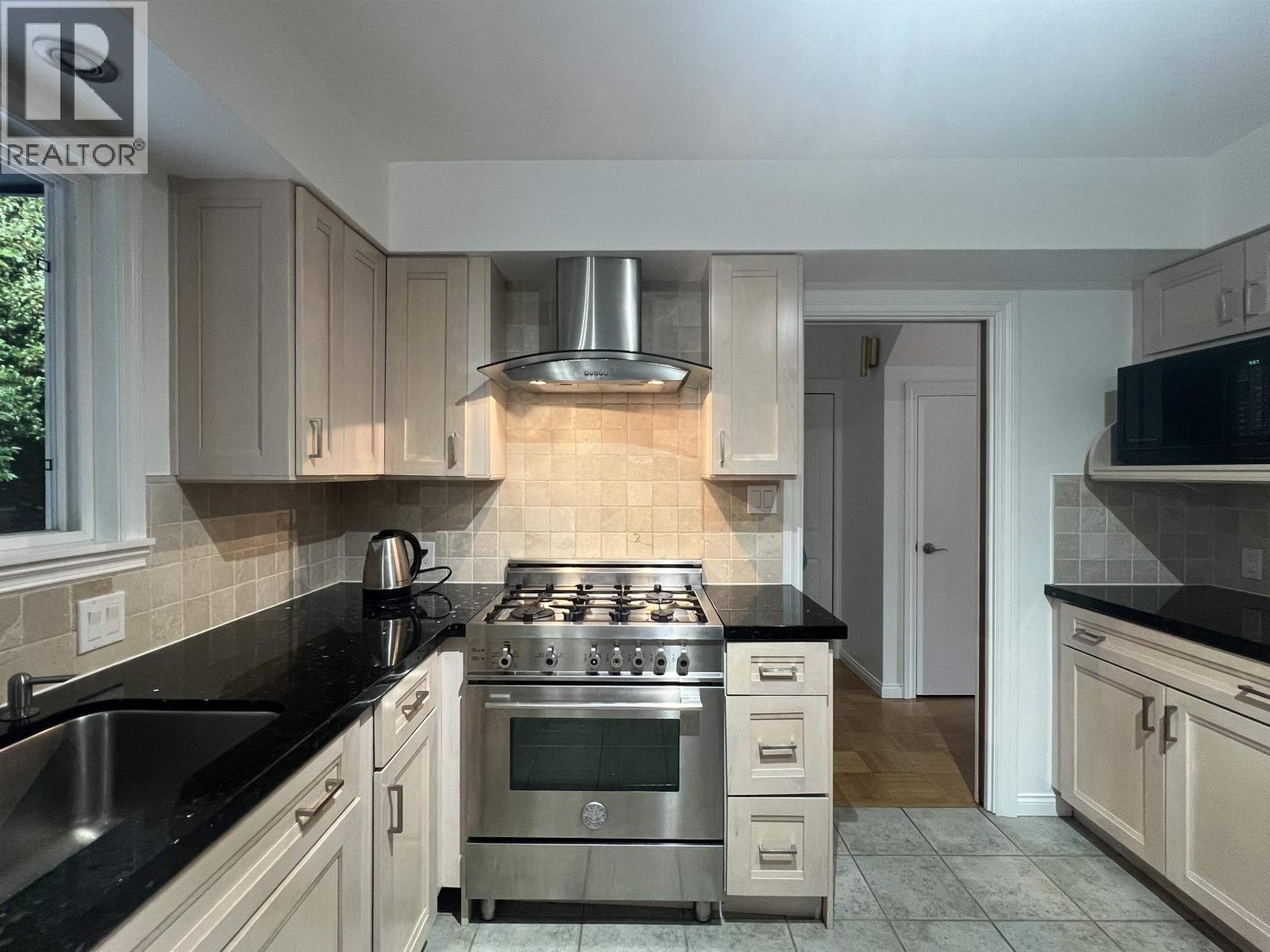 3791 Southridge Avenue, West Vancouver, British Columbia  V7V 3H9 - Photo 13 - R3048438