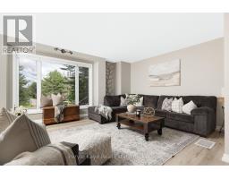 820 Manitoba Street, Bracebridge (Monck (Bracebridge)), Ca