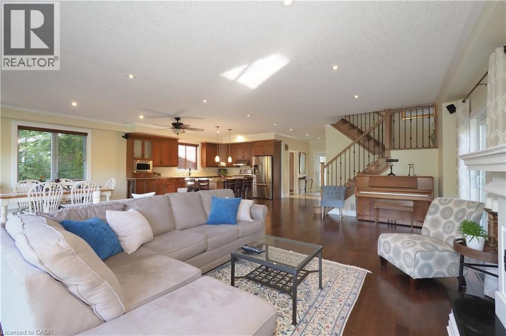 530 St Andrew Street E, Fergus, Ontario  N1M 1R6 - Photo 10 - 40770564