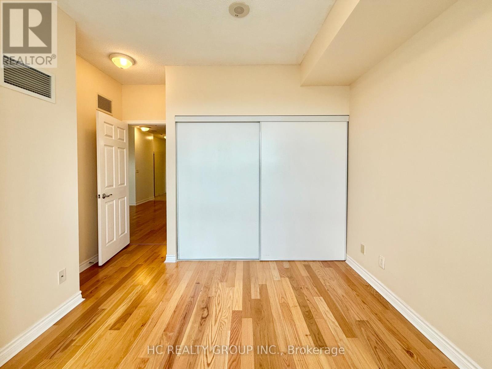401 - 18 Holmes Avenue, Toronto, Ontario  M2N 0E1 - Photo 5 - C12357087