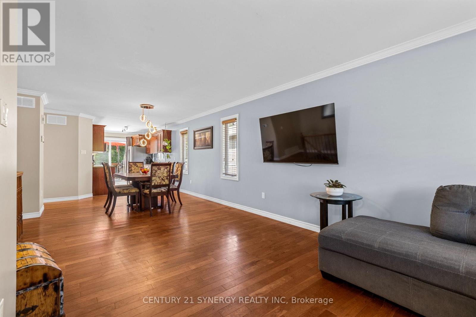 204 Ottawa Street, The Nation, Ontario  K0A 2M0 - Photo 10 - X12408351