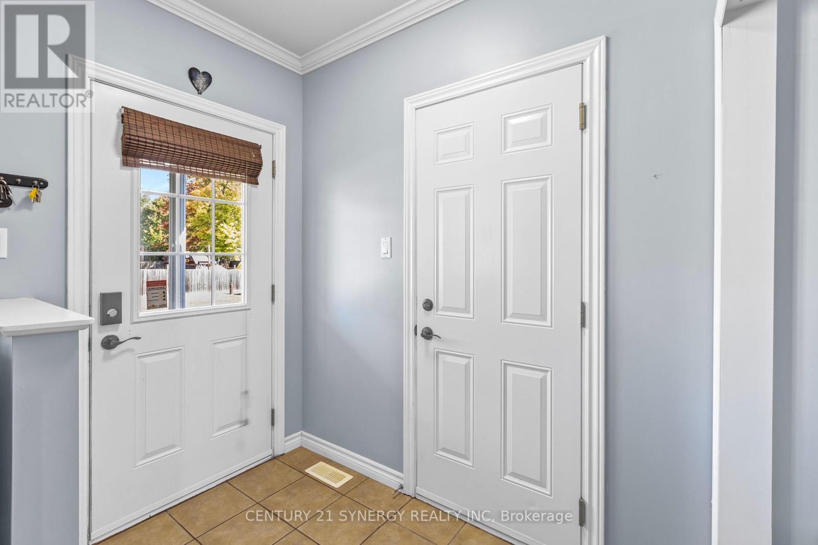 204 Ottawa Street, The Nation, Ontario  K0A 2M0 - Photo 7 - X12408351