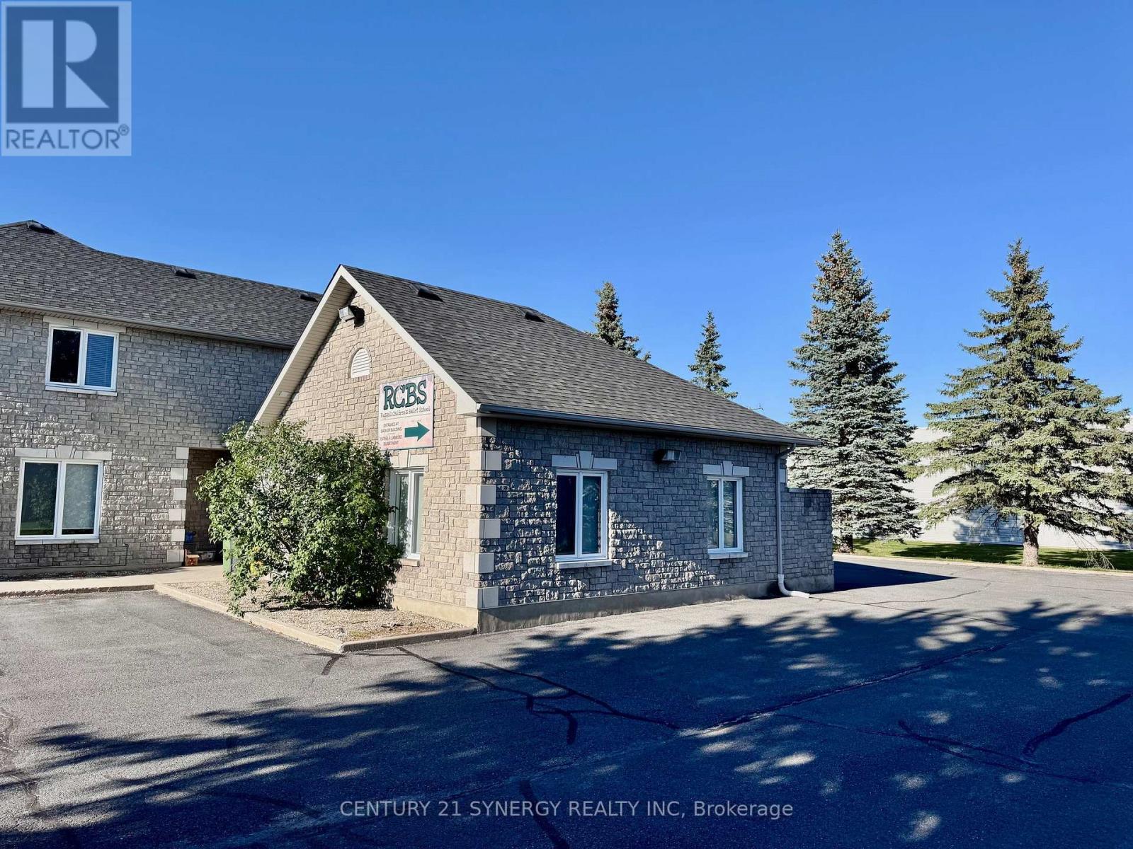 C - 170 Bay Street, Russell, Ontario  K0A 1W0 - Photo 3 - X12408367