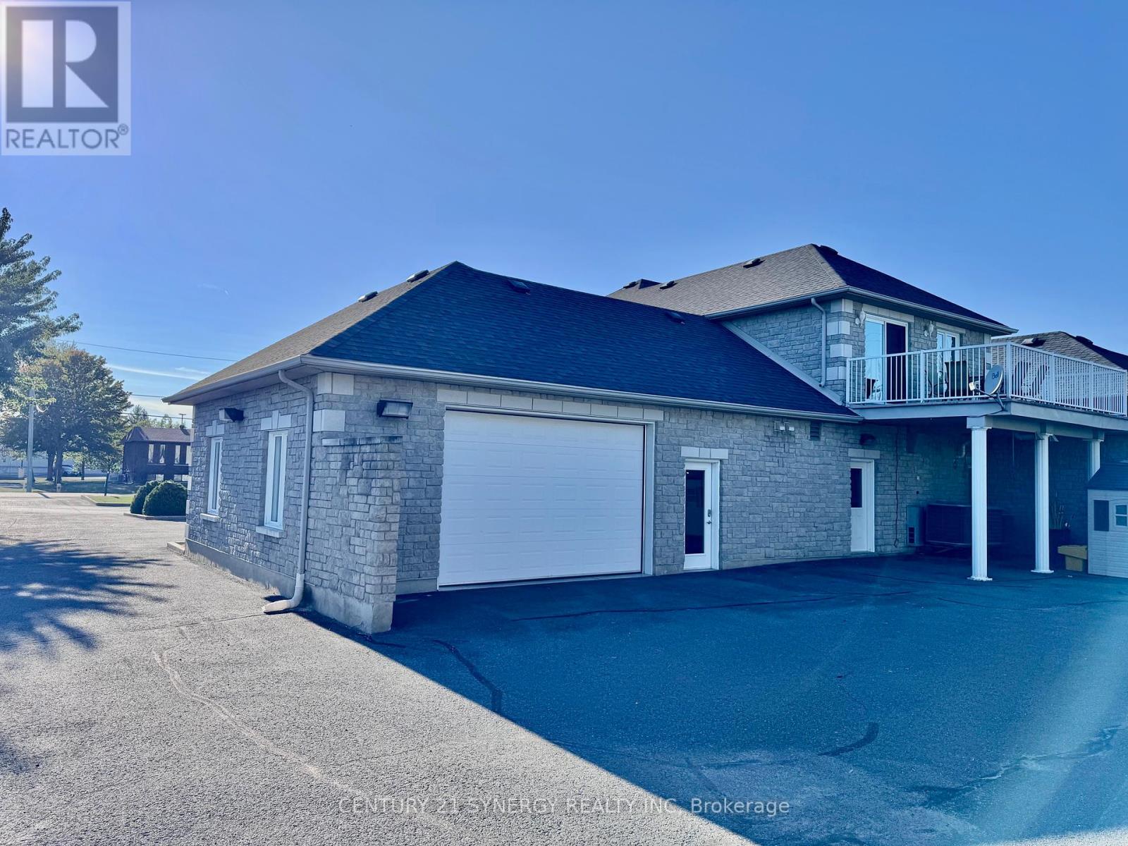 C - 170 Bay Street, Russell, Ontario  K0A 1W0 - Photo 4 - X12408367