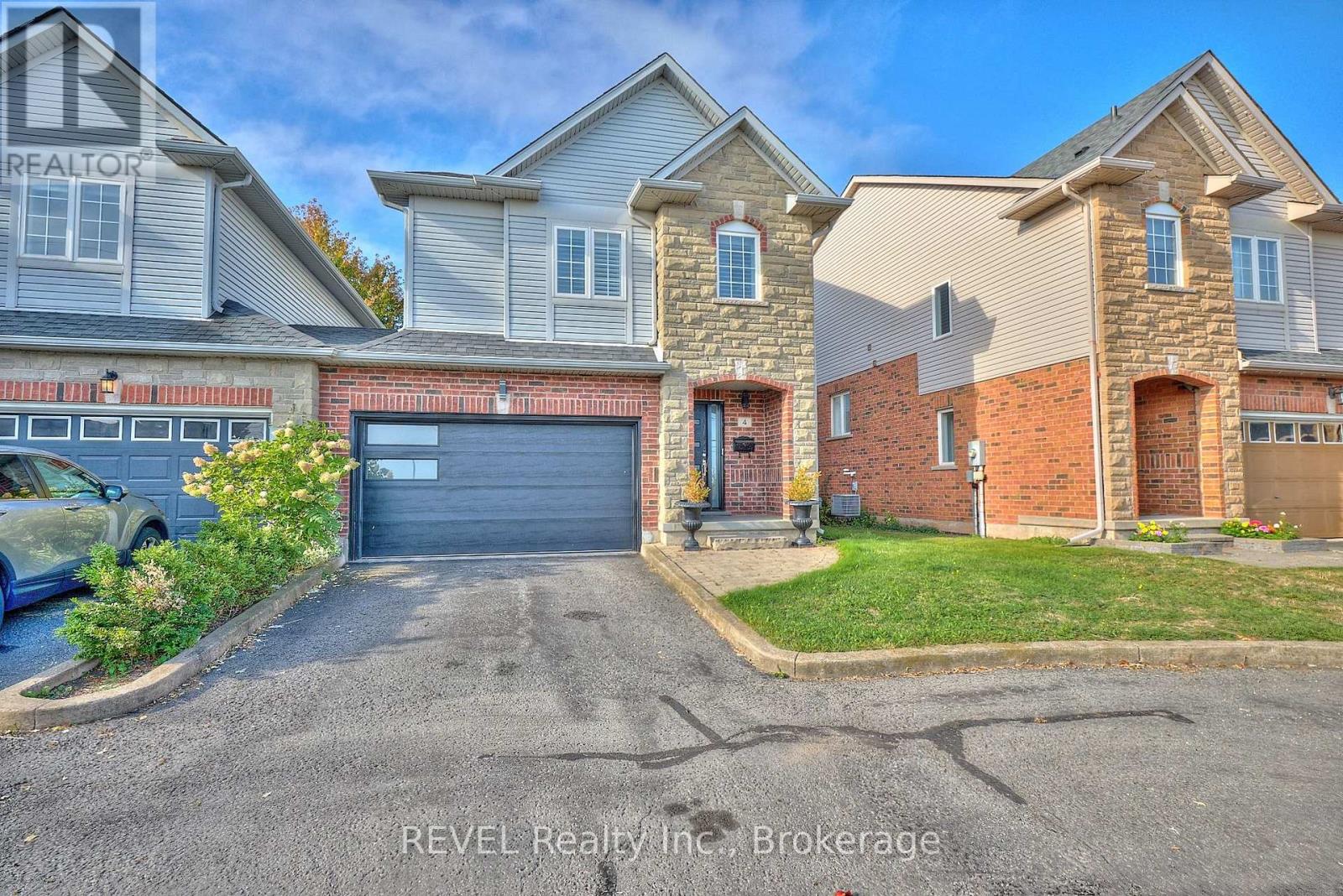 4 - 334 Main Street E, Grimsby, Ontario  L3M 1R2 - Photo 1 - X12408347
