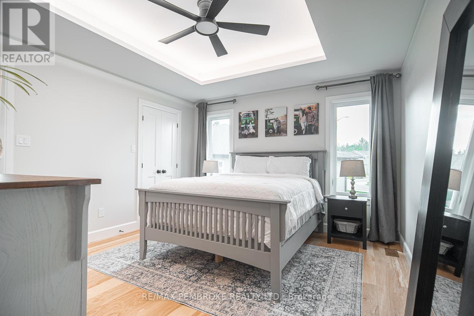 45 Liam Street, Petawawa, Ontario  K8H 0G7 - Photo 18 - X12408378