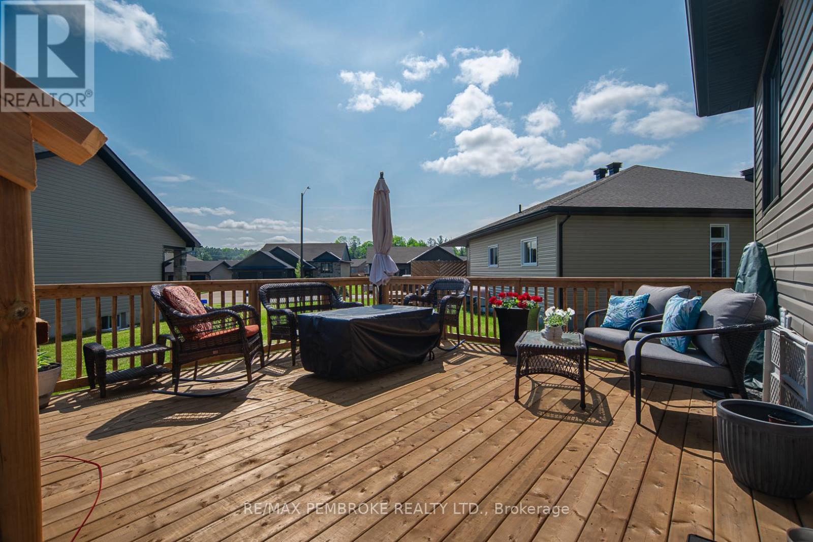 45 Liam Street, Petawawa, Ontario  K8H 0G7 - Photo 36 - X12408378