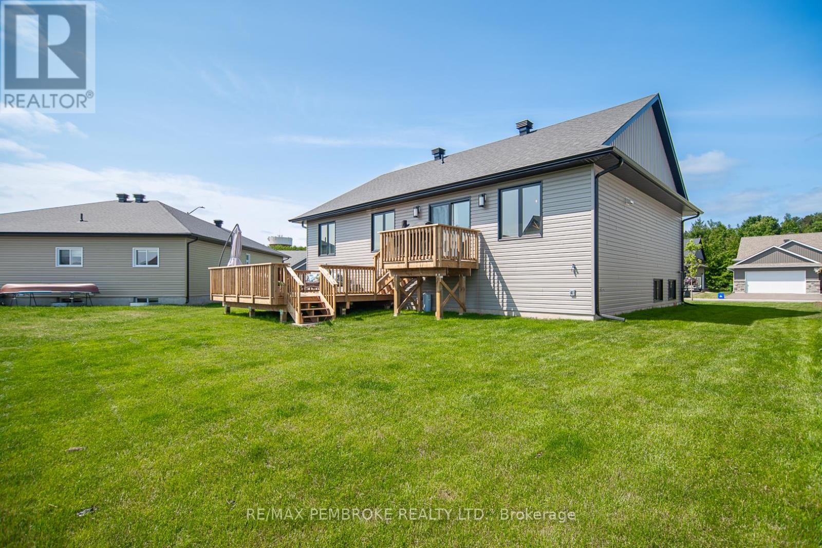 45 Liam Street, Petawawa, Ontario  K8H 0G7 - Photo 40 - X12408378