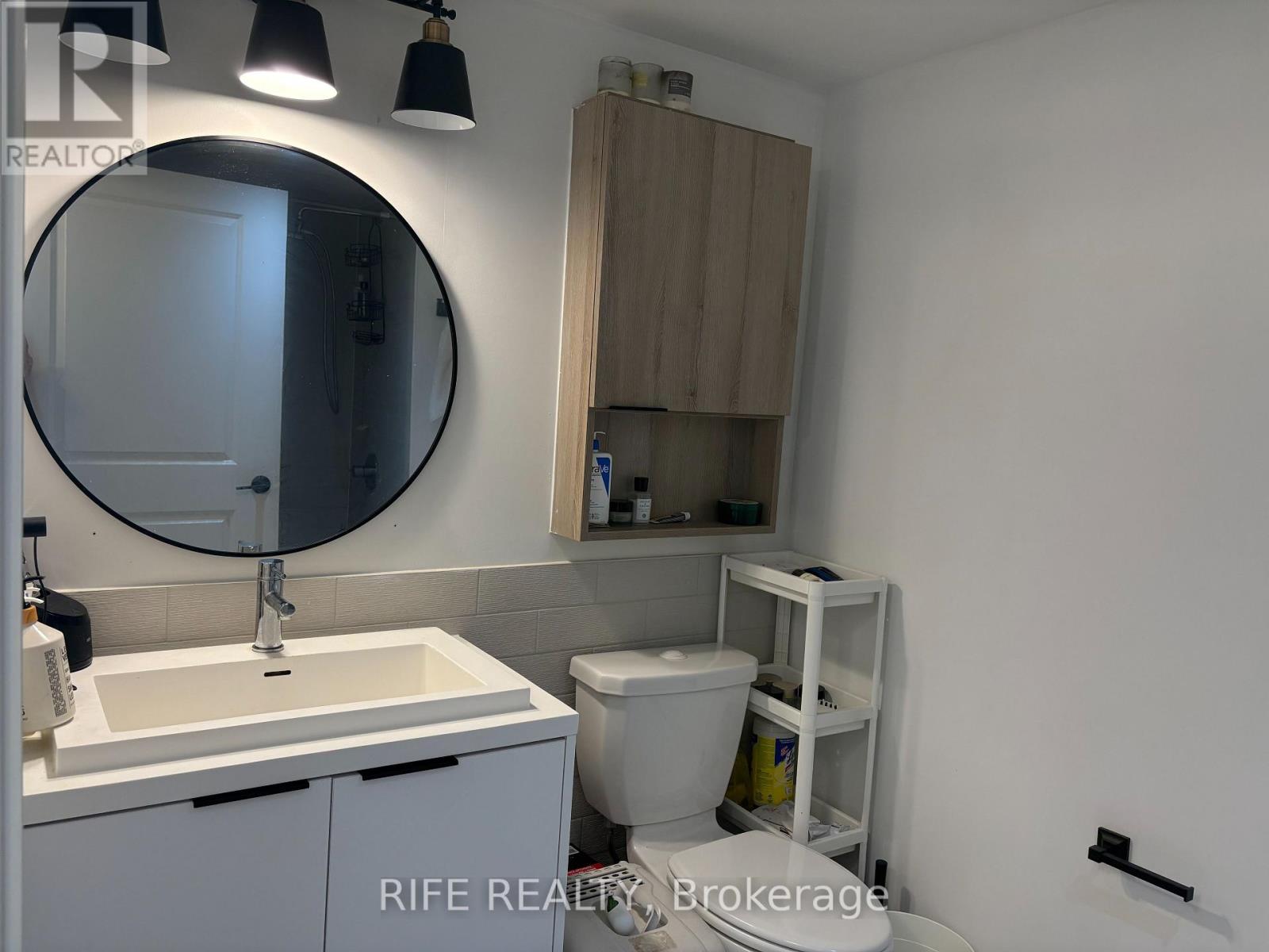 1410 - 6 Sonic Way, Toronto, Ontario  M3C 0P1 - Photo 5 - C12408340