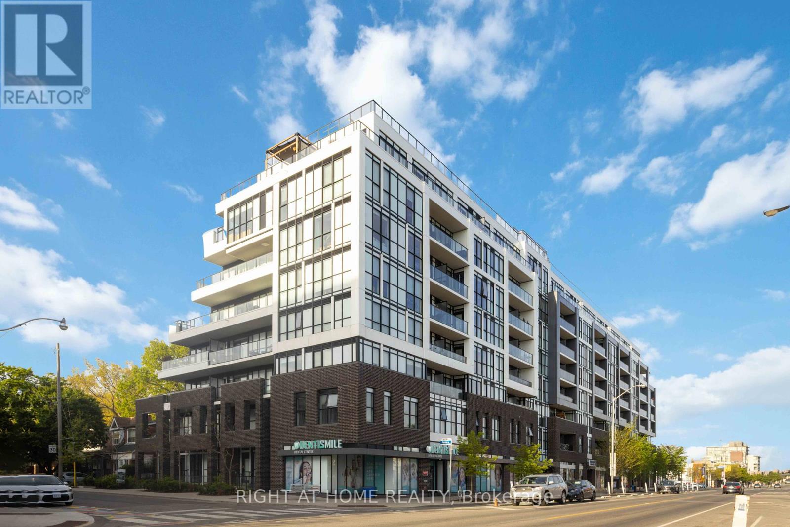 Ph801 - 2301 Danforth Avenue, Toronto, Ontario  M4C 0A7 - Photo 2 - E12408358
