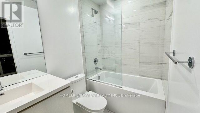 #512 - 38 Honeycrisp Crescent N, Vaughan, Ontario  L4K 0M8 - Photo 13 - N12408332