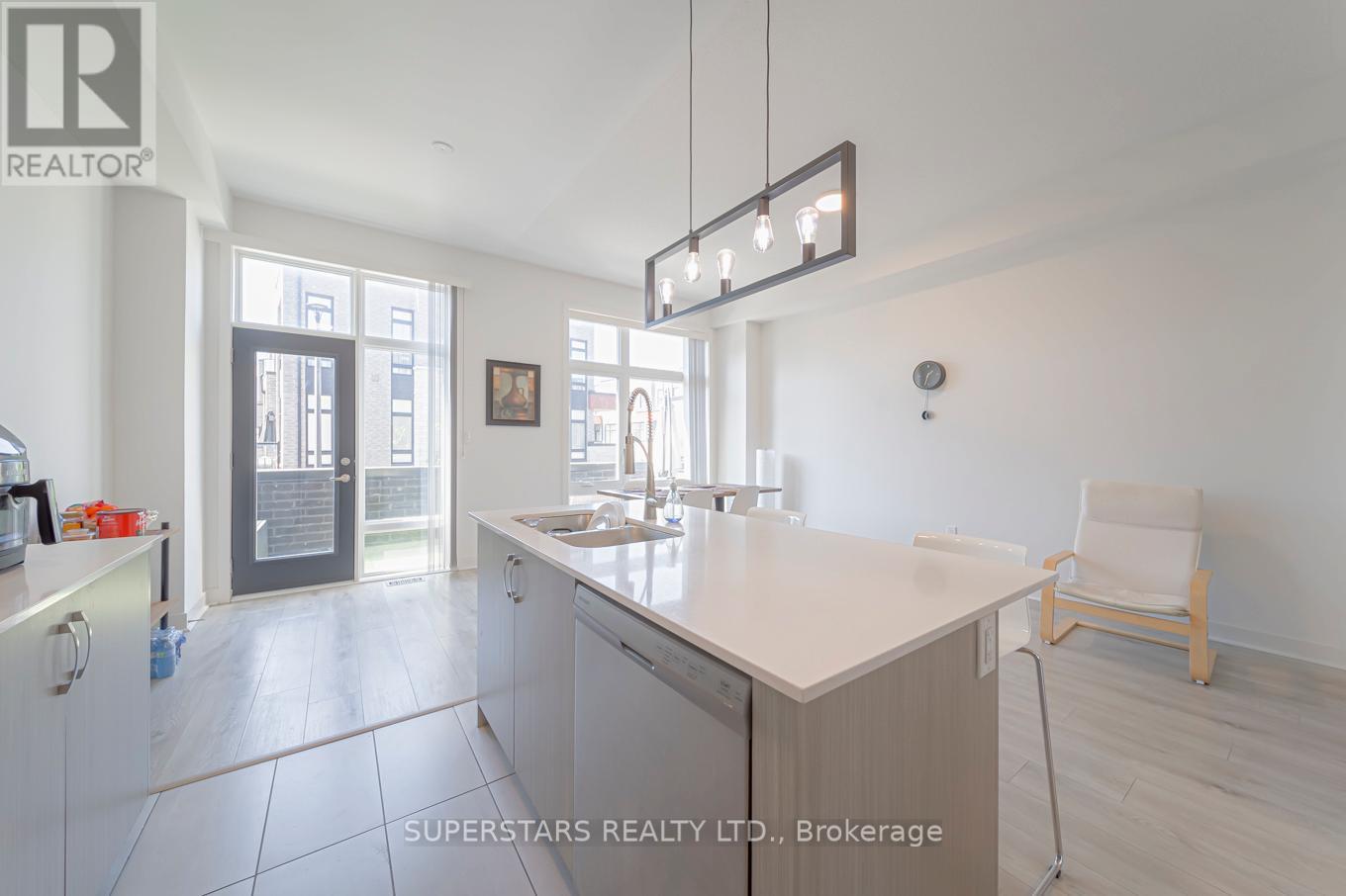179 Carpaccio Avenue, Vaughan, Ontario  L4H 4R6 - Photo 6 - N12408336