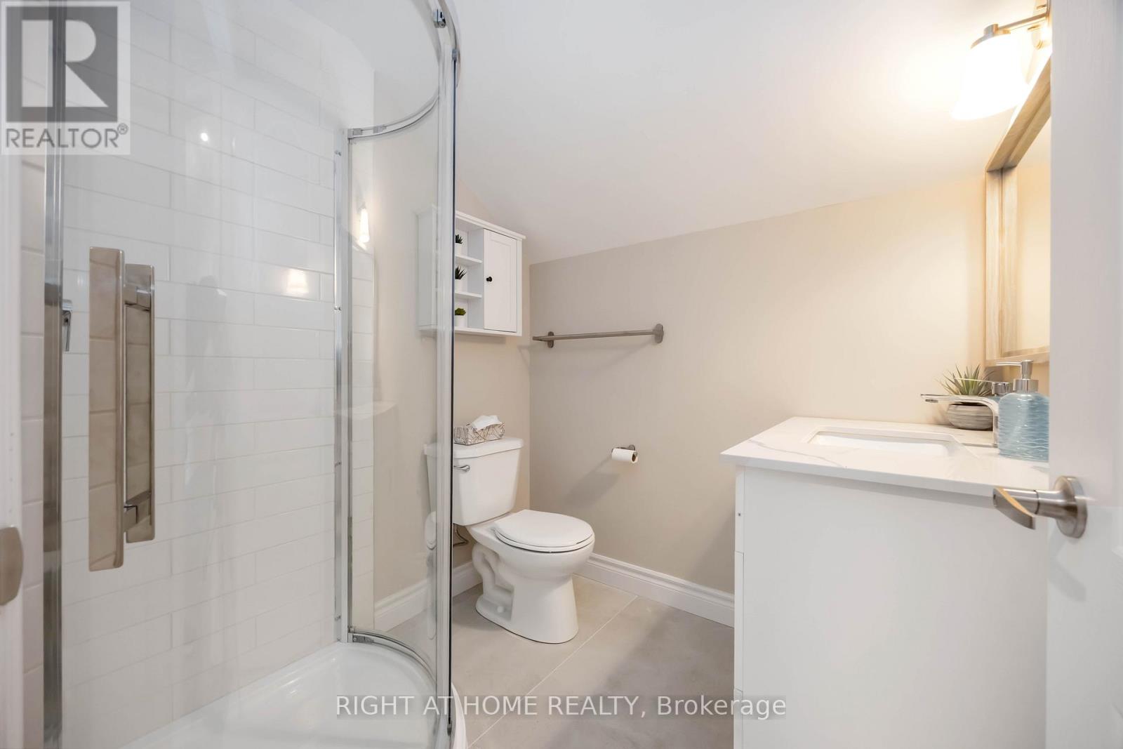 12 Rosalie Avenue N, Toronto, Ontario  M3L 1C5 - Photo 18 - W12408349