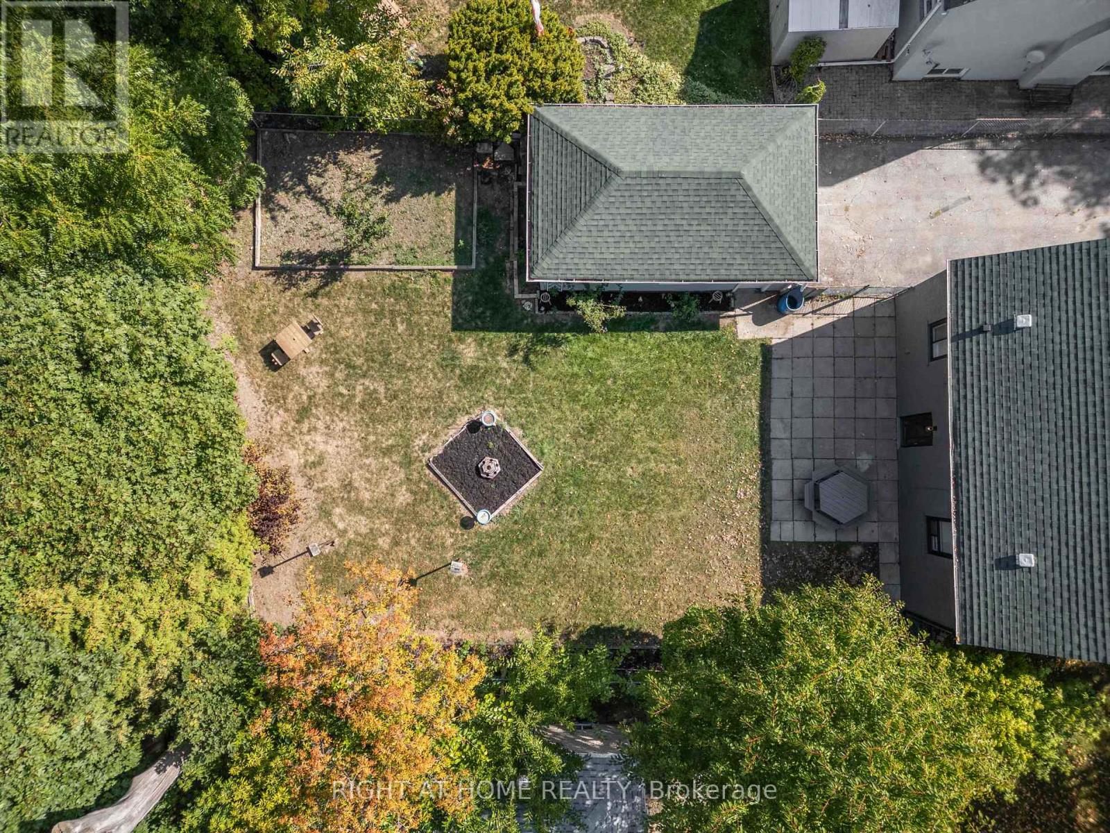 12 Rosalie Avenue N, Toronto, Ontario  M3L 1C5 - Photo 34 - W12408349