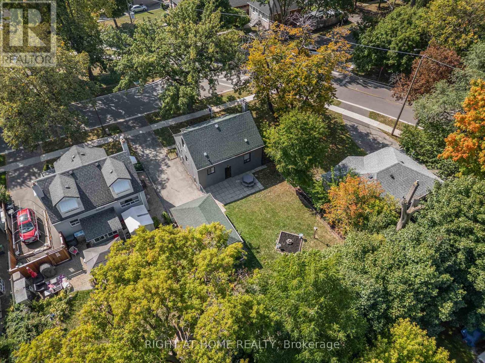 12 Rosalie Avenue N, Toronto, Ontario  M3L 1C5 - Photo 36 - W12408349