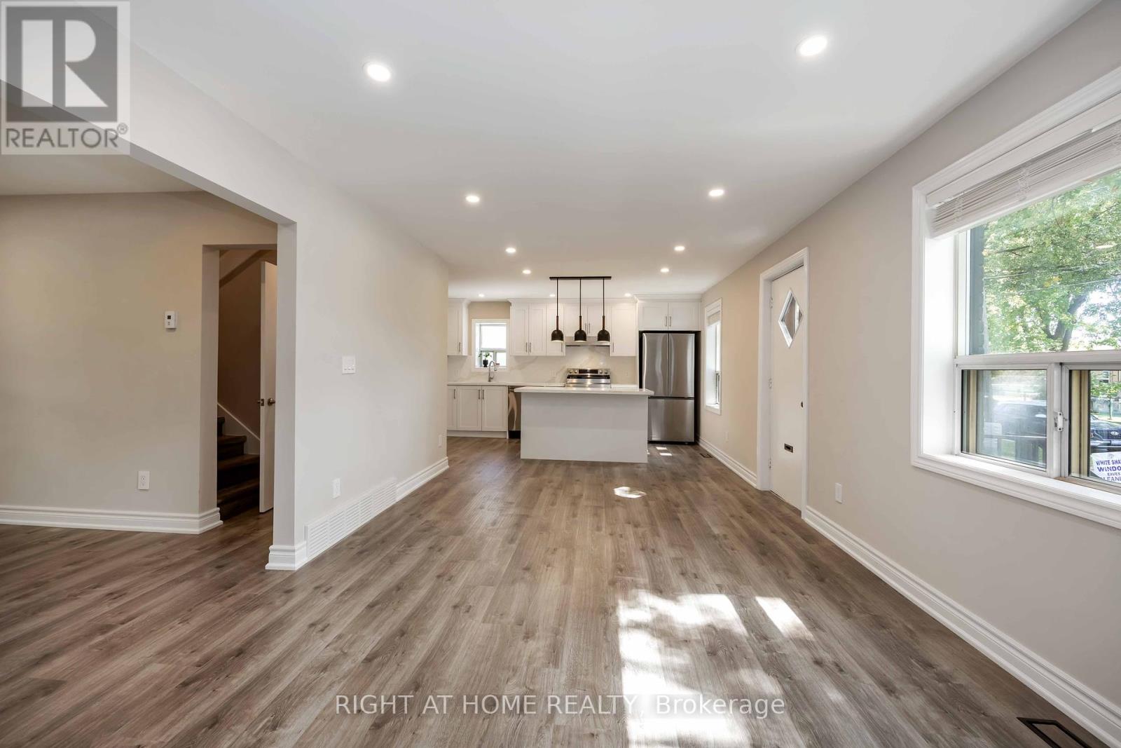 12 Rosalie Avenue N, Toronto, Ontario  M3L 1C5 - Photo 9 - W12408349