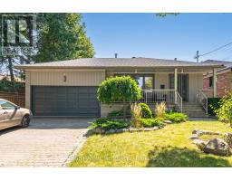 3 LETHBRIDGE AVENUE, Toronto, Ontario