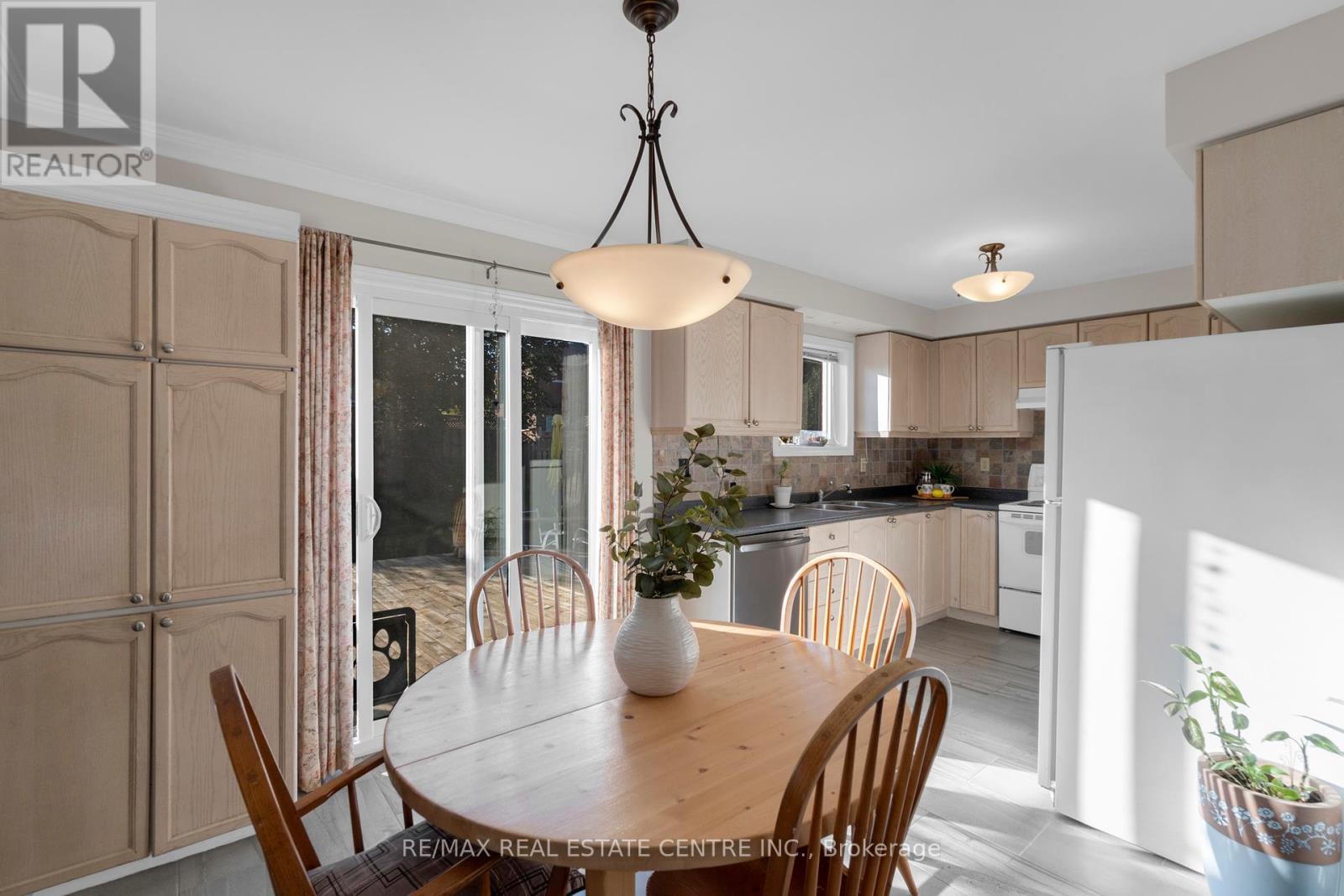 21 Watson Road, Halton Hills, Ontario  L7G 5P4 - Photo 19 - W12408372