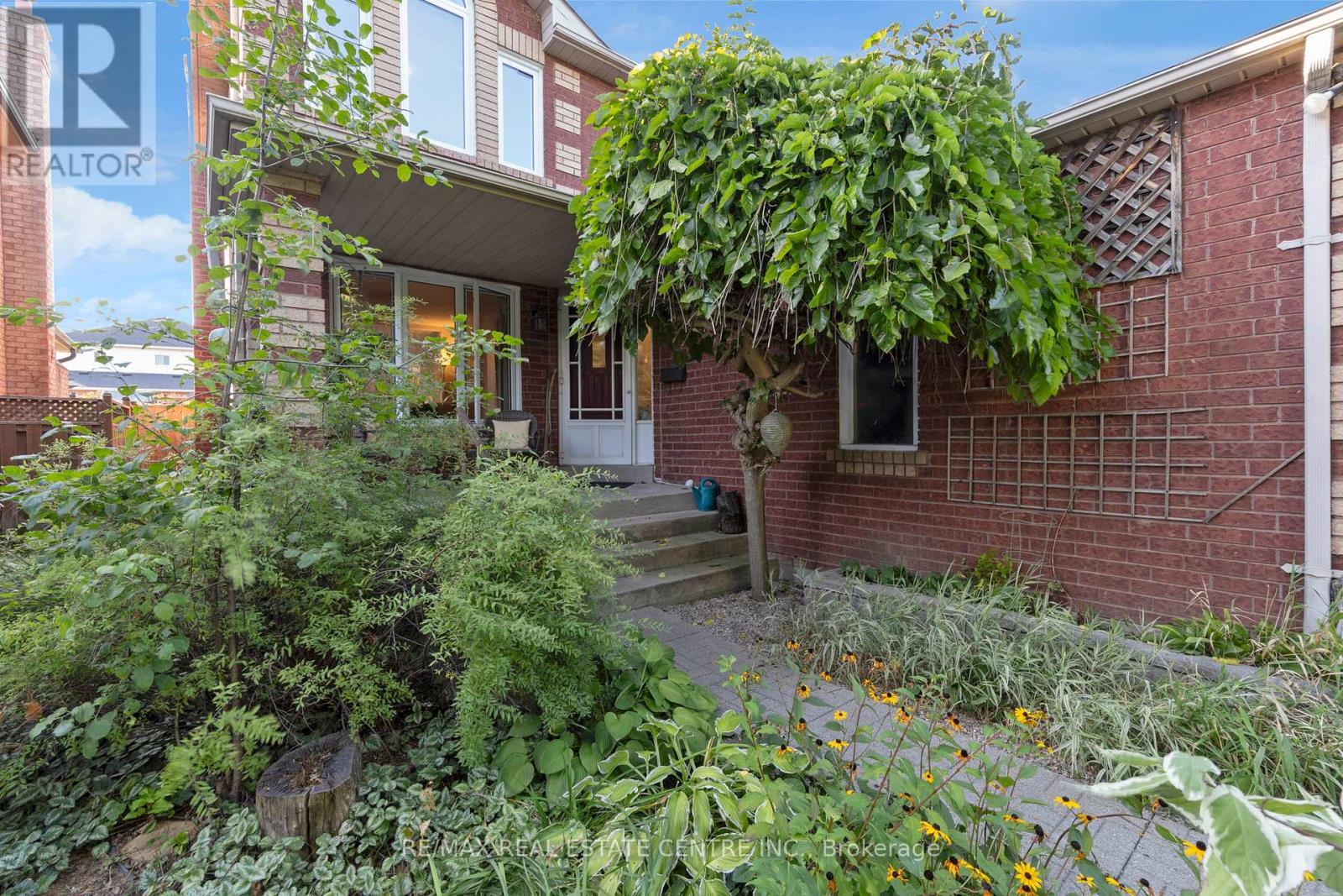 21 Watson Road, Halton Hills, Ontario  L7G 5P4 - Photo 6 - W12408372