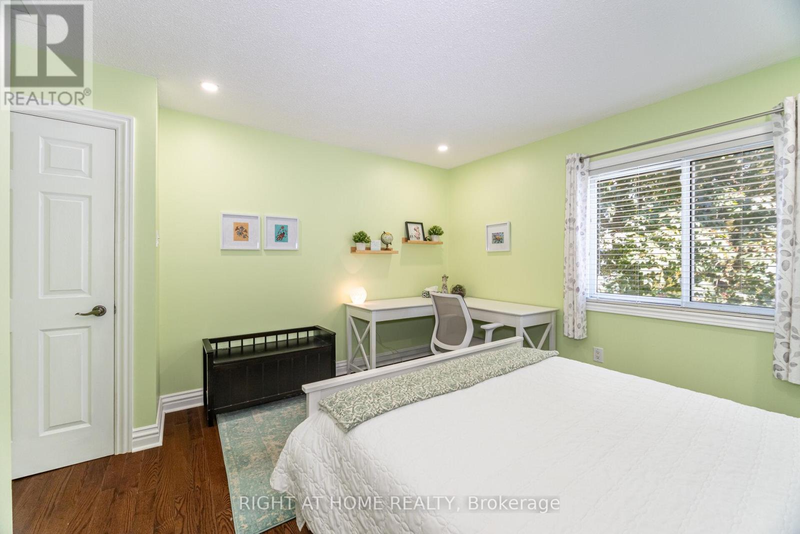 4 Cantrill Court, Brampton, Ontario  L6Z 1A3 - Photo 28 - W12408384