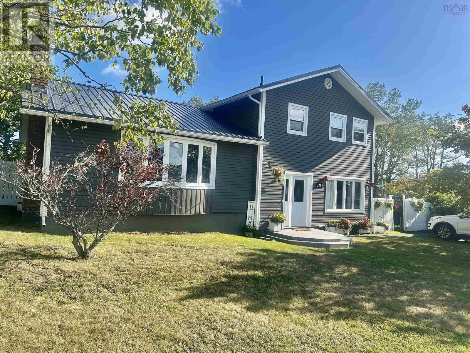 118 Macsween Street, Port Hawkesbury, Nova Scotia  B9A 2J3 - Photo 2 - 202523498