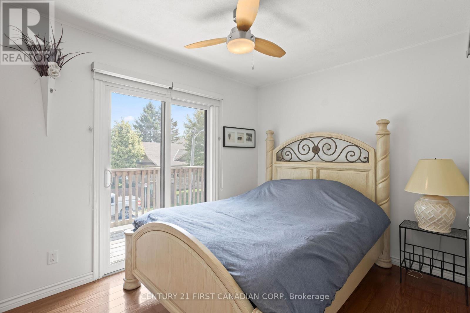 26 Oak Street, Lambton Shores, Ontario  N0M 1T0 - Photo 22 - X12408419