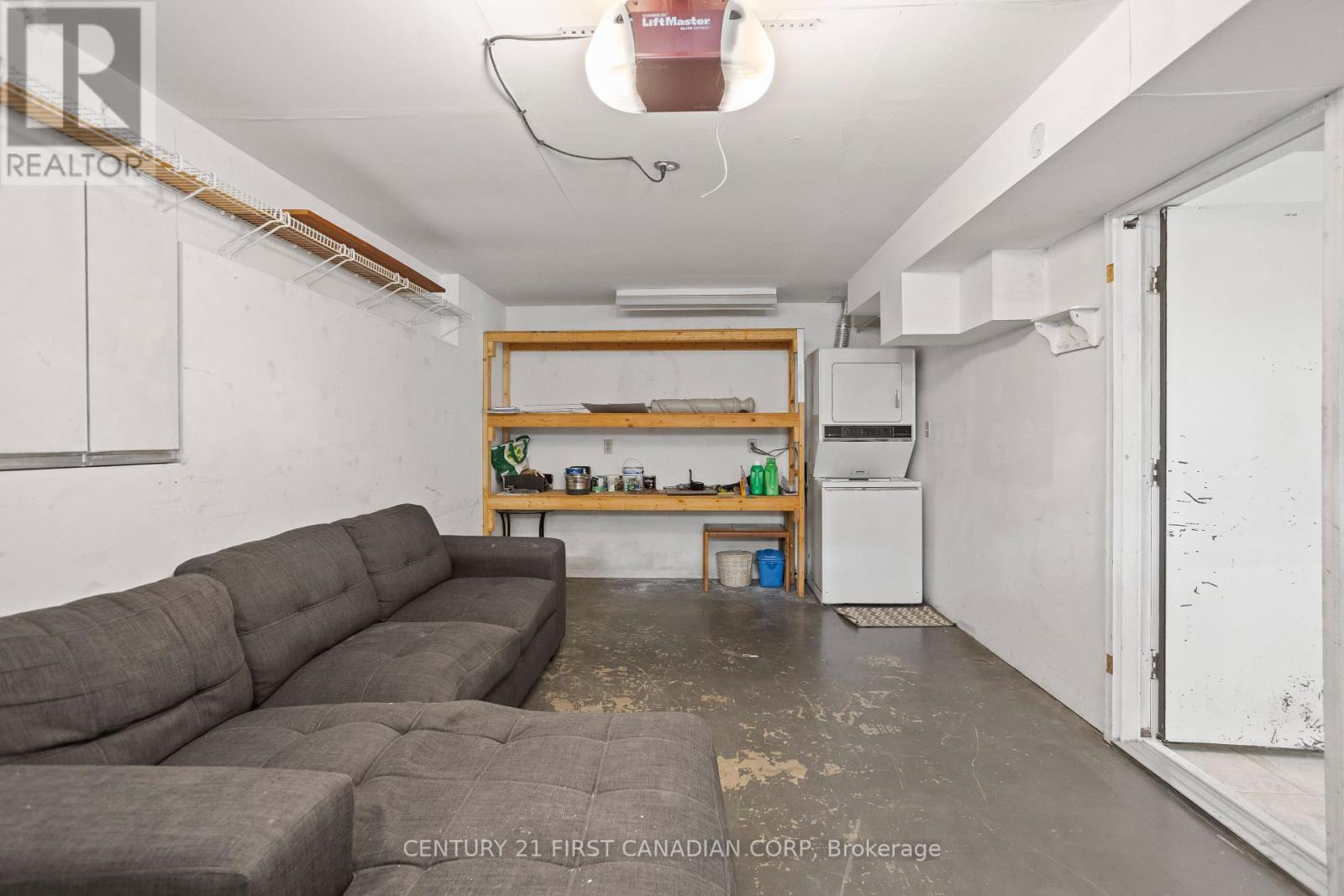 26 Oak Street, Lambton Shores, Ontario  N0M 1T0 - Photo 26 - X12408419