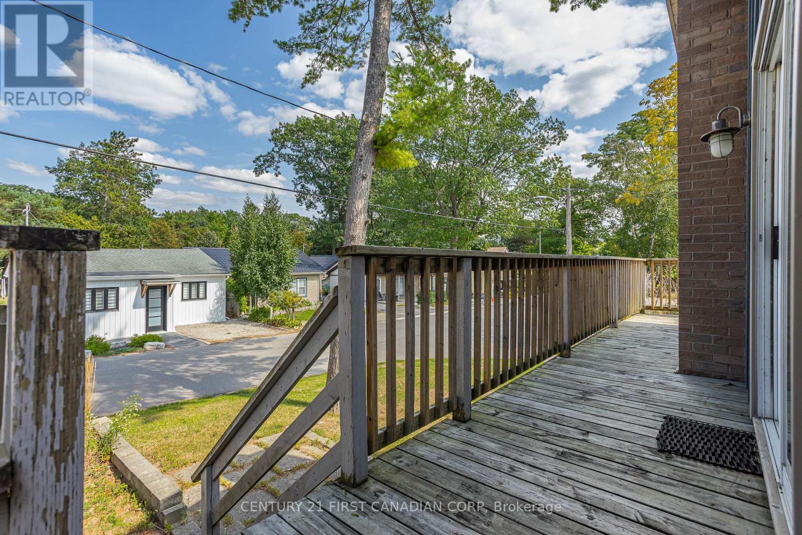 26 Oak Street, Lambton Shores, Ontario  N0M 1T0 - Photo 28 - X12408419