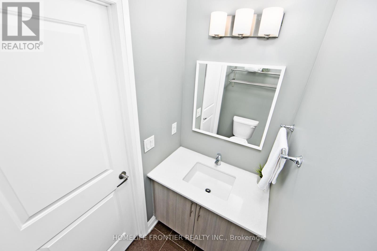 216 - 12 Woodstream Boulevard, Vaughan (Vaughan Grove), Ontario  L4L 8C3 - Photo 12 - N12405748