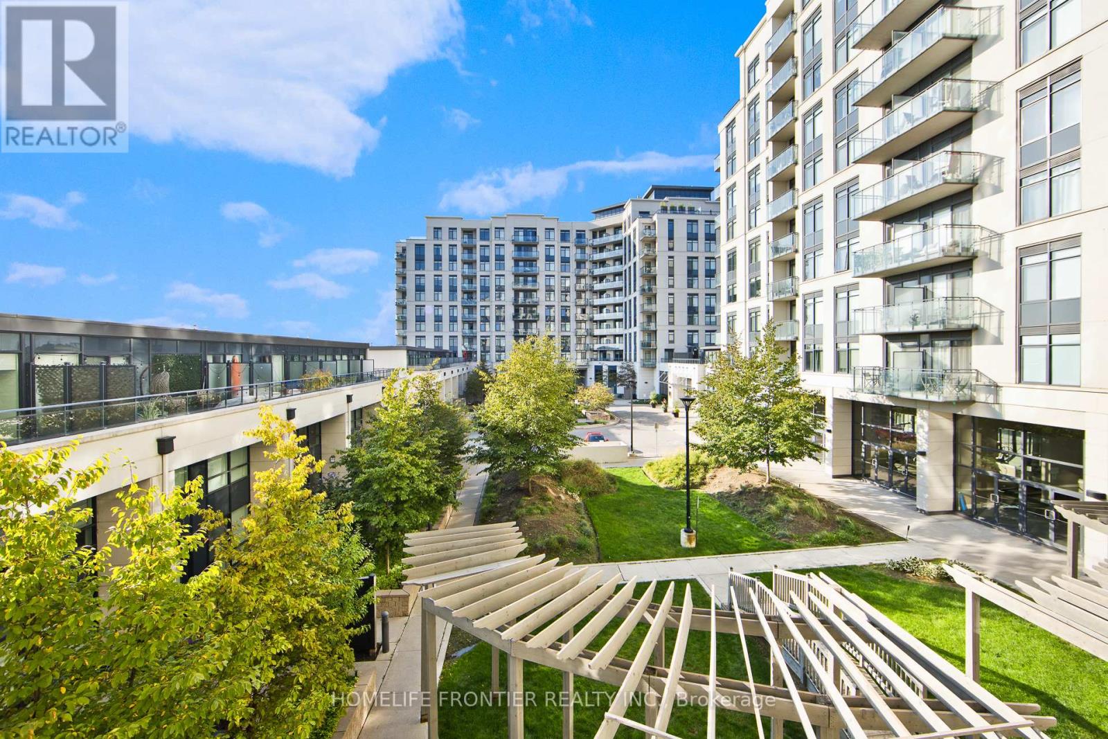 216 - 12 Woodstream Boulevard, Vaughan (Vaughan Grove), Ontario  L4L 8C3 - Photo 18 - N12405748