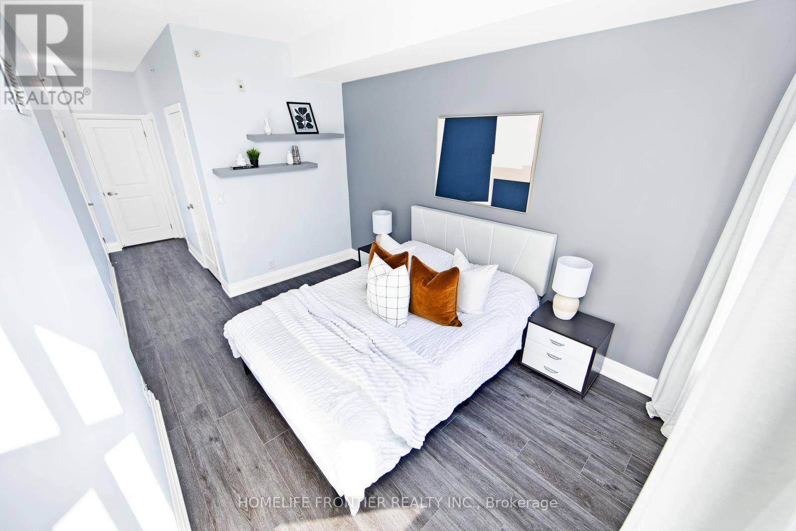 216 - 12 Woodstream Boulevard, Vaughan (Vaughan Grove), Ontario  L4L 8C3 - Photo 14 - N12405748