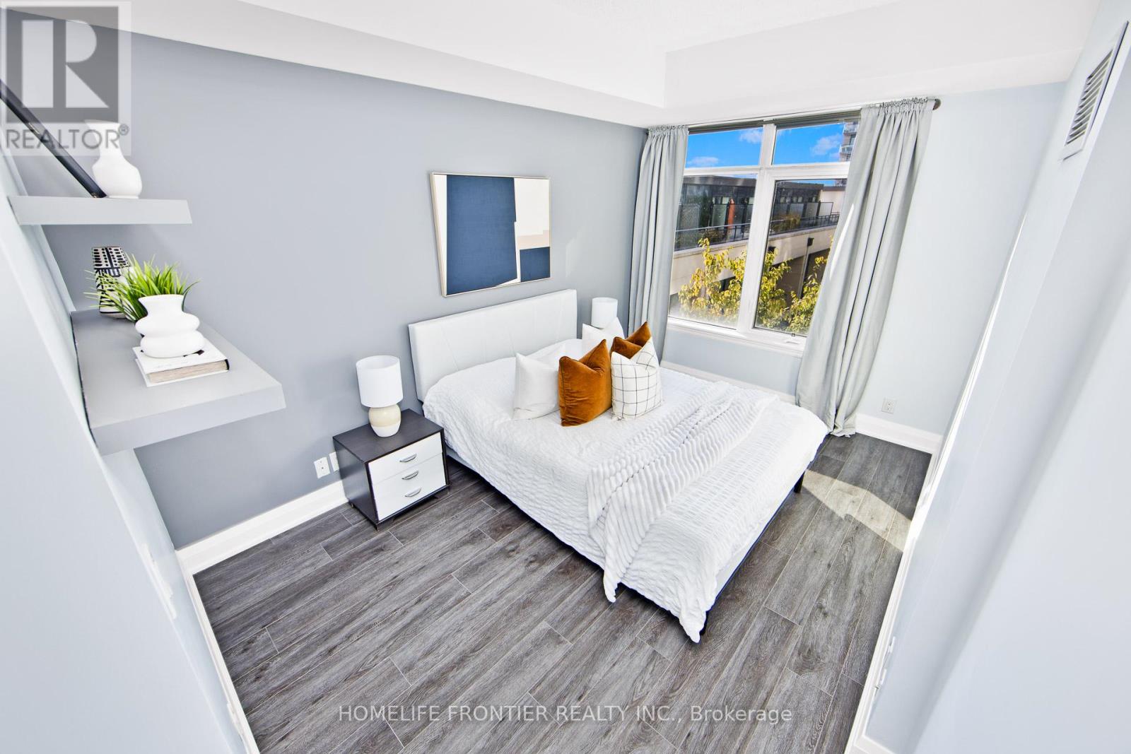 216 - 12 Woodstream Boulevard, Vaughan (Vaughan Grove), Ontario  L4L 8C3 - Photo 13 - N12405748