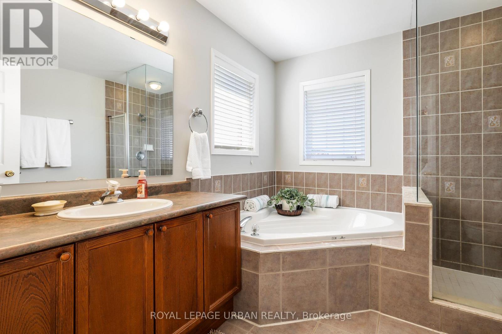 1081 Keswick Court, Oshawa, Ontario  L1K 2V2 - Photo 29 - E12408373