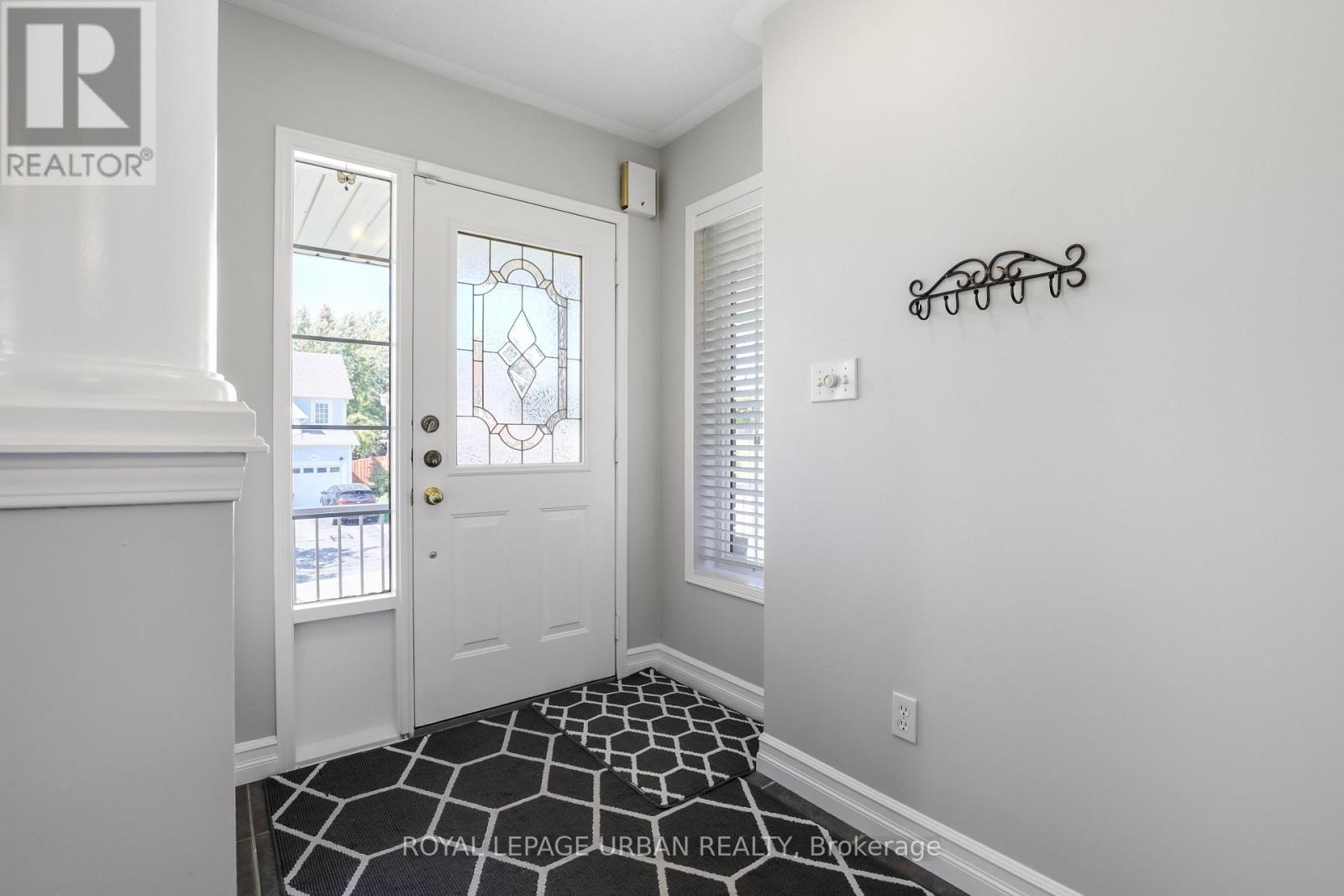 1081 Keswick Court, Oshawa, Ontario  L1K 2V2 - Photo 8 - E12408373