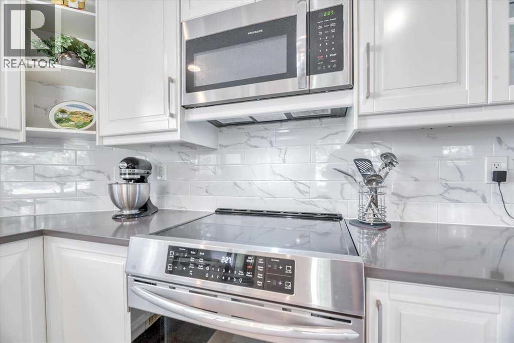 488 Strathcona Drive Sw, Calgary, Alberta  T3H 1K2 - Photo 23 - A2257430