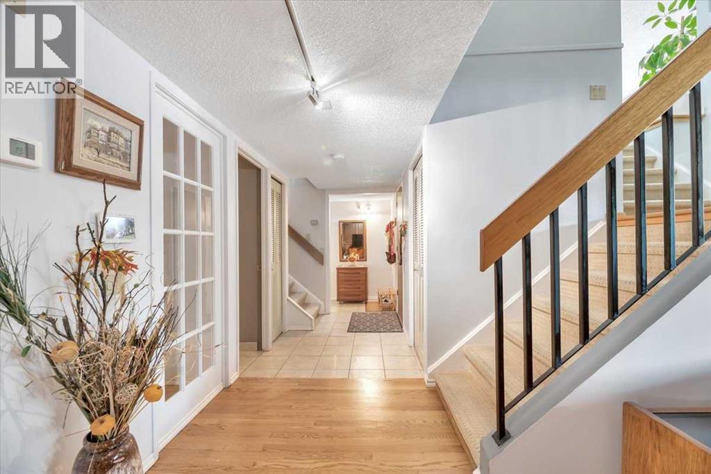 488 Strathcona Drive Sw, Calgary, Alberta  T3H 1K2 - Photo 32 - A2257430