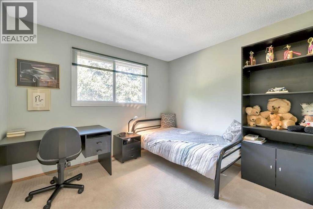 488 Strathcona Drive Sw, Calgary, Alberta  T3H 1K2 - Photo 29 - A2257430