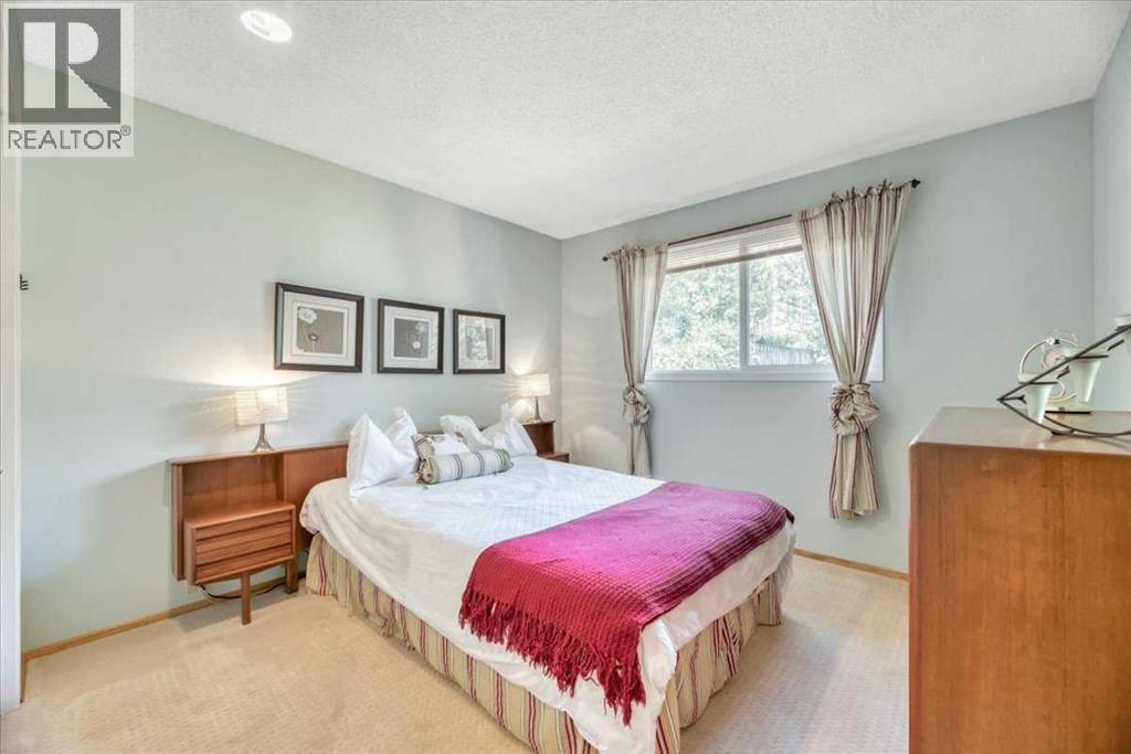 488 Strathcona Drive Sw, Calgary, Alberta  T3H 1K2 - Photo 27 - A2257430