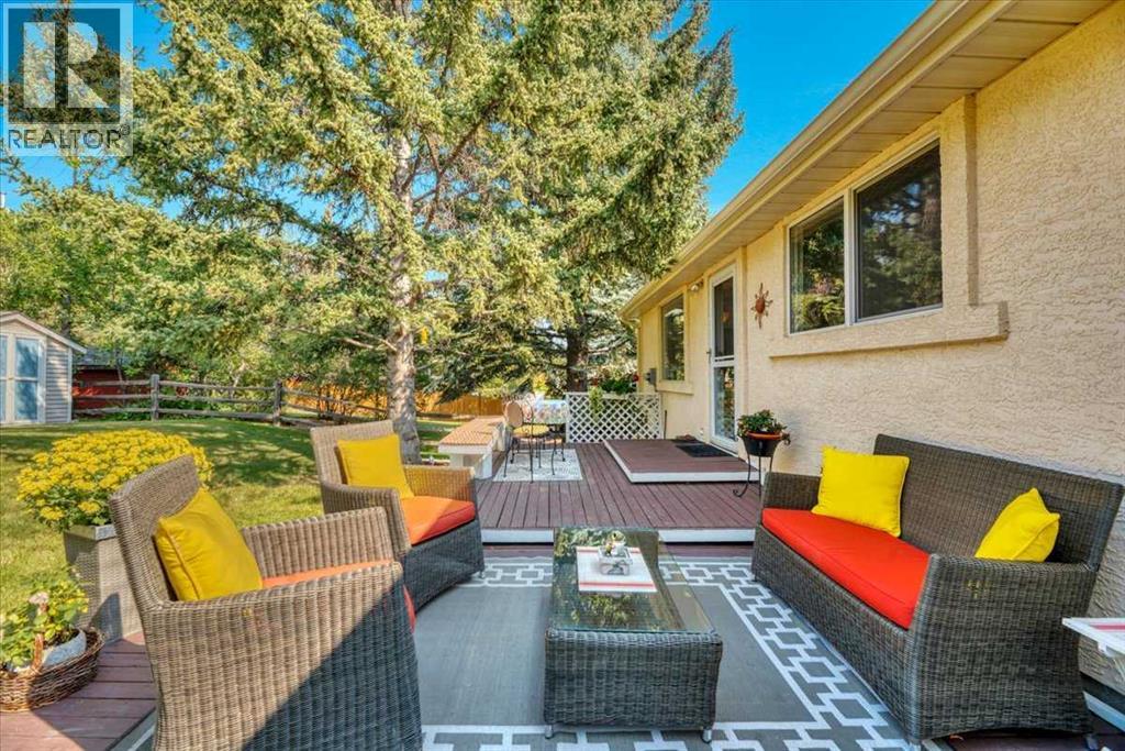 488 Strathcona Drive Sw, Calgary, Alberta  T3H 1K2 - Photo 39 - A2257430