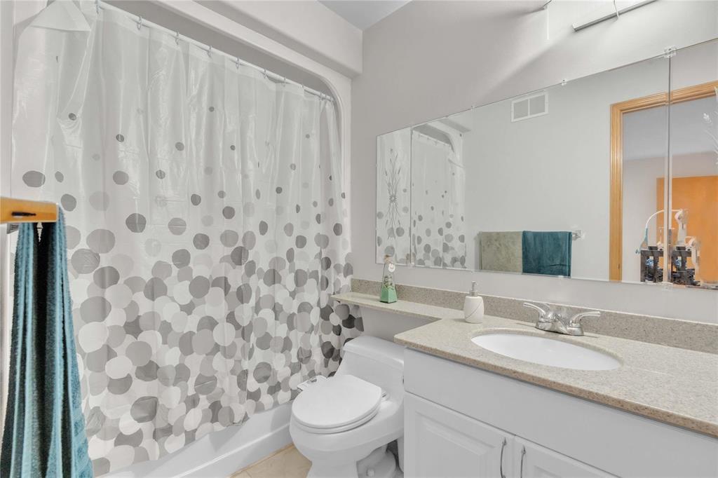 40 Courland Bay, Winnipeg, Manitoba  R2P 2X1 - Photo 29 - 202523281