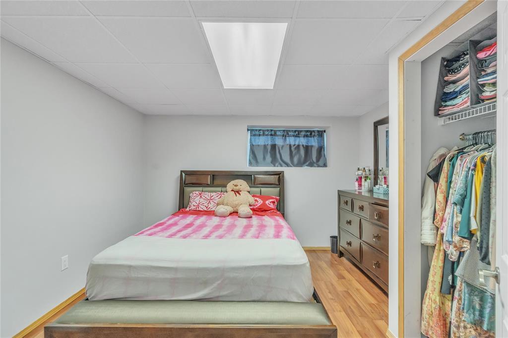 40 Courland Bay, Winnipeg, Manitoba  R2P 2X1 - Photo 34 - 202523281