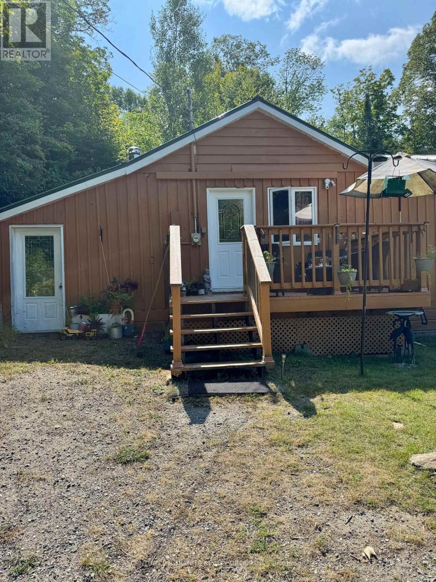 261a Copeland Lake Road, Addington Highlands, Ontario  K0H 1L0 - Photo 34 - X12347056