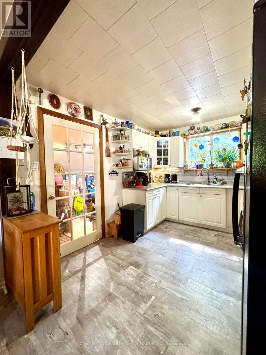 261a Copeland Lake Road, Addington Highlands, Ontario  K0H 1L0 - Photo 40 - X12347056