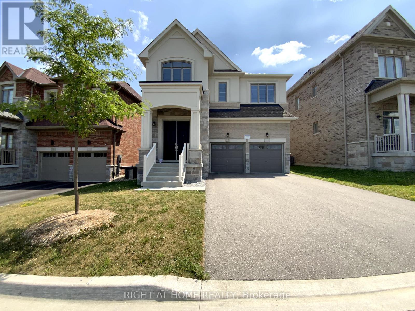 29 PEAR BLOSSOM WAY, East Gwillimbury, Ontario